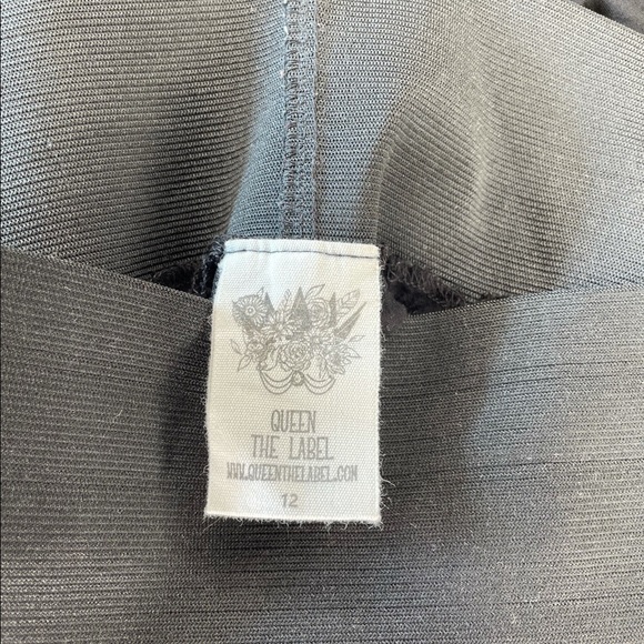 Queen tummy tamer pants - Picture 2 of 2